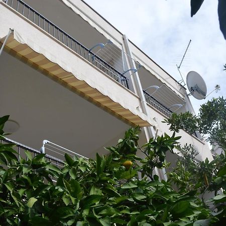 Apartments with a parking space Makarska - 11361 Exteriör bild